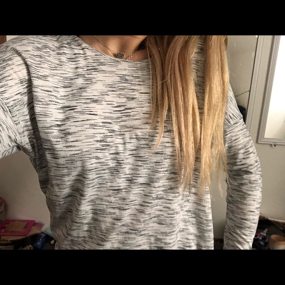Lululemon long sleeve shirt - Picture 6 of 8